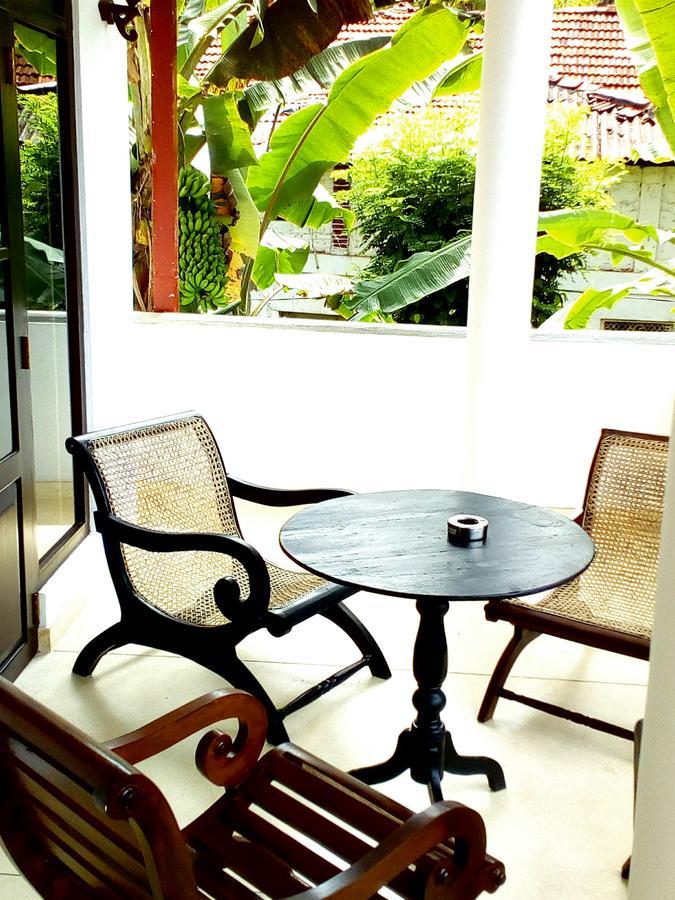 Sleepy Head Guesthouse Unawatuna Exteriör bild